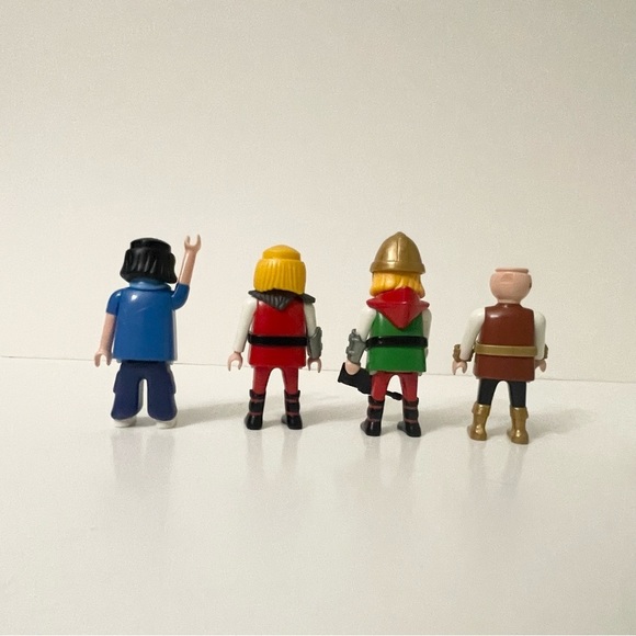 Lot of 4 Playmobil Figures Toys - Picture 4 of 10